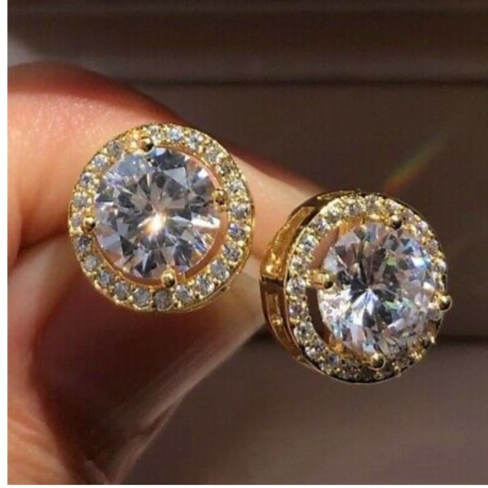 18K Yellow Gold Platted Stud Earrings A Pair/s…